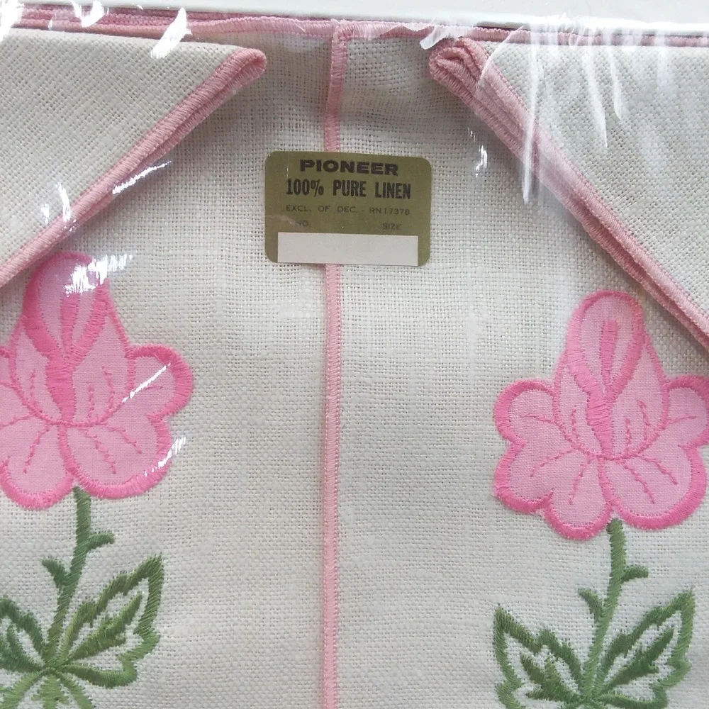 Vintage Pioneer Placemat Set 100% Linen Floral Embroidered Napkins 8 pc‎ NOS